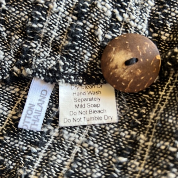 Yasuko Kurisaka button up - Picture 6 of 6